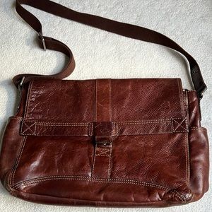 Fossil men’s leather crossbody work bag